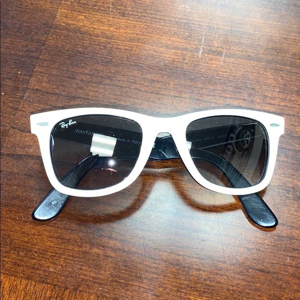 White RayBan